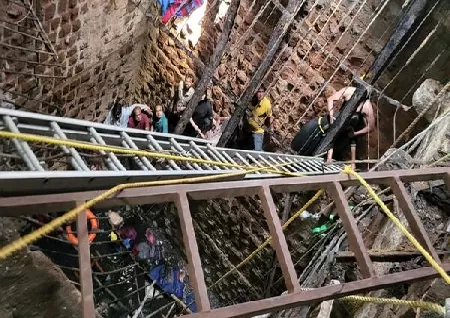 in Indore temple, 12 people killed when the well's roof fell - Latest News