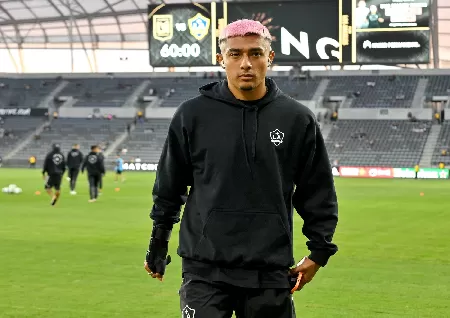 Julian Araujos transfer to FC Barcelona officially off - Sports