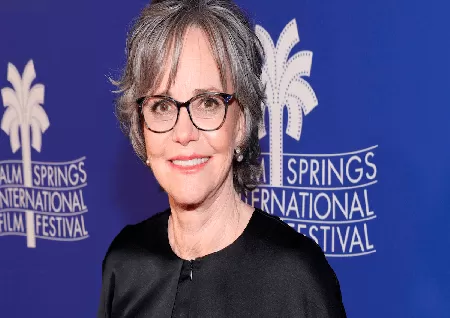 SAG Awards 2023: Sally Field accepts Lifetime Achievement Award in Oscar de la Renta - Trending Topics