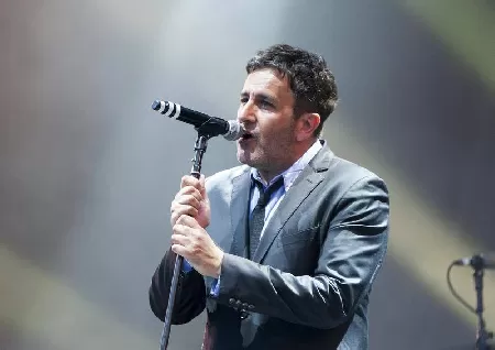 Terry Hall: lead singer of the Specials dies aged 63 - Trending Topics