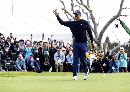Tiger Woods Finishes the Genesis Invitationals opening round back with three birdies - Trending Topics