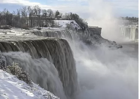 US Blizzard: Niagara Falls Turns Into Icy, Winter Wonderland - Trending Topics
