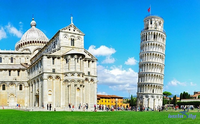 Lucca and Pisa - Italy