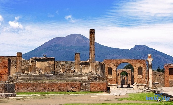 Herculaneum and Pompeii - Italy