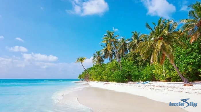 Fulhadhoo Island - Maldives