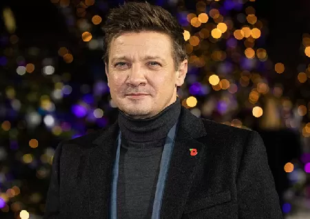 Jeremy Renner recalls a snow plough accident